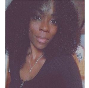 Meet your Posher, Dee